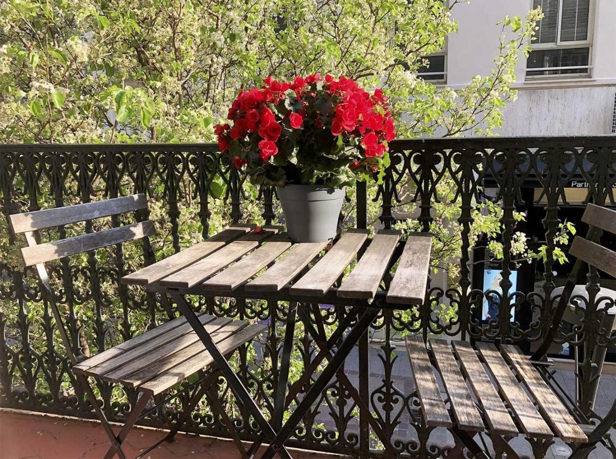 Luxury Family 2Br - Prime Location, Walk To Beach & Shopping, Sunny Balcony - Totolulu Cannes Hoche Exterior photo